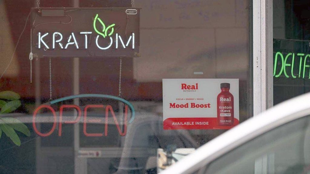 Expert warns of kratom’s serious risks after college students found dead on campus