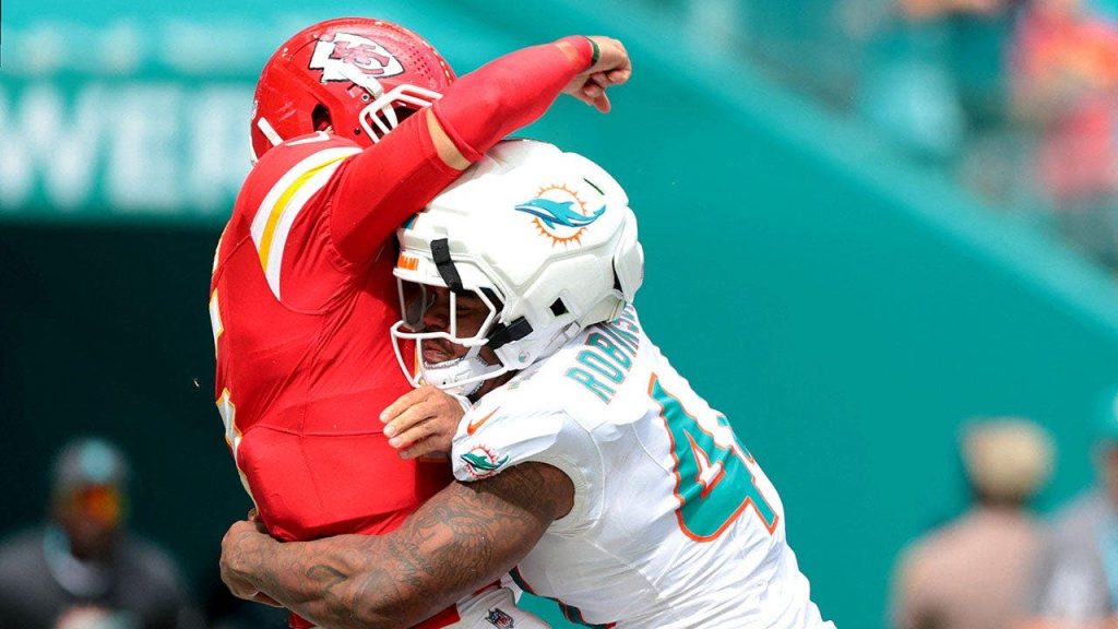 NFL’s most debated Week 3 call has people wondering how to defy gravity when hitting Patrick Mahomes