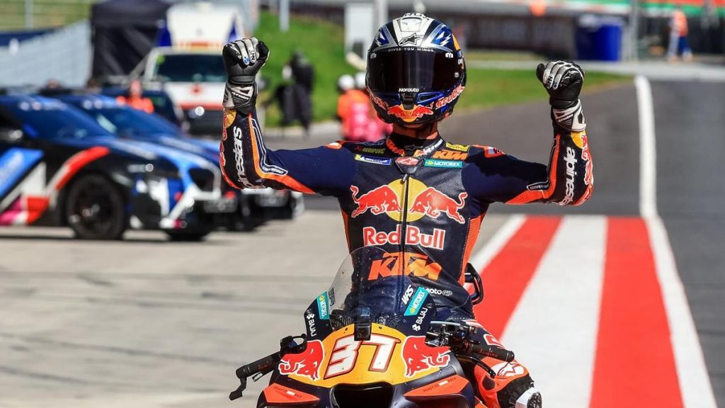 Acosta beats Martin for maiden MotoGP win in Austria