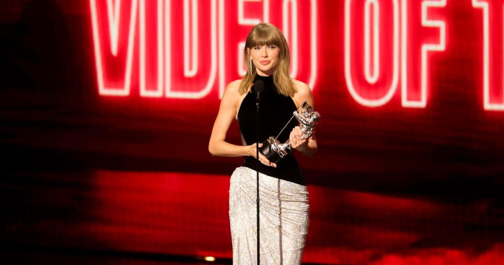Madonna wins 2026 MTV VMAs Artist of the Year, Taylor Swift accepts Artist Director Honor