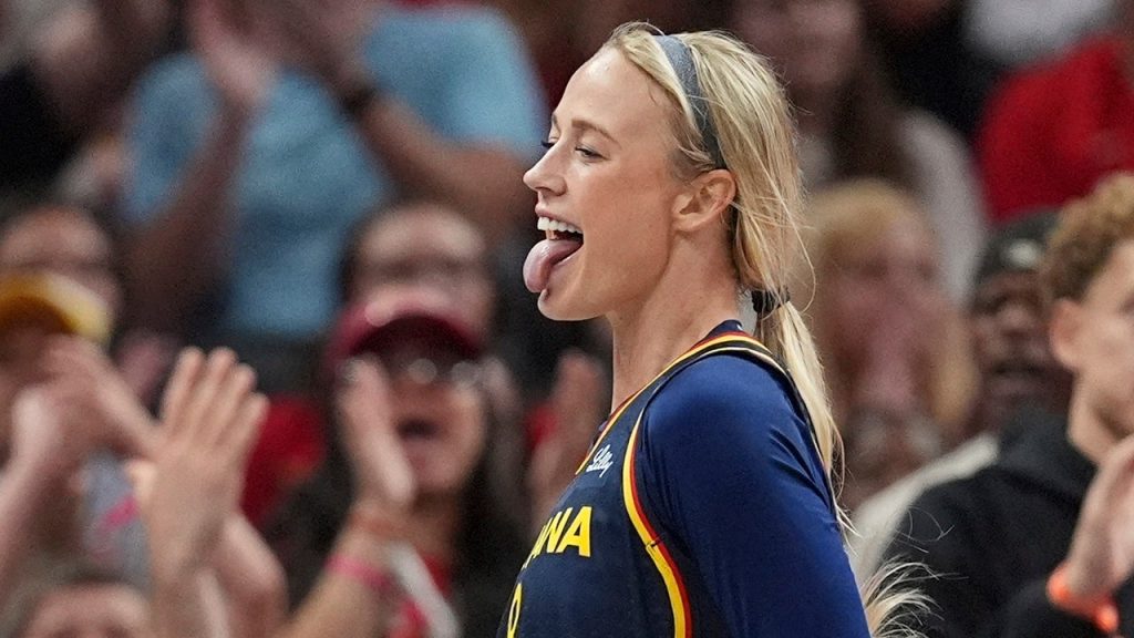 Be like Sophie Cunningham, not Chris Simms — never give in to the outrage mob