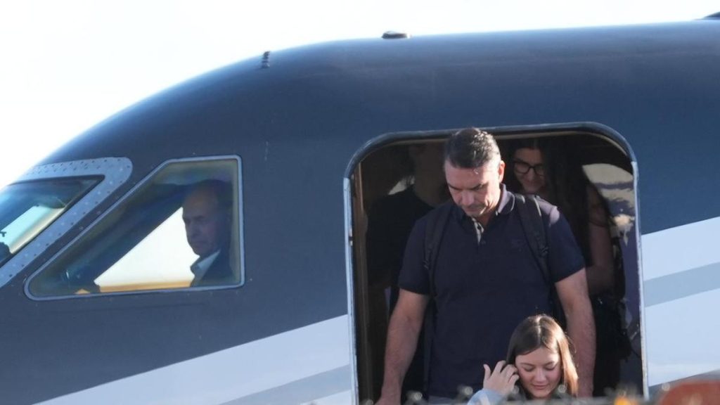 Defeated candidate Bolsonaro and his family land in US
