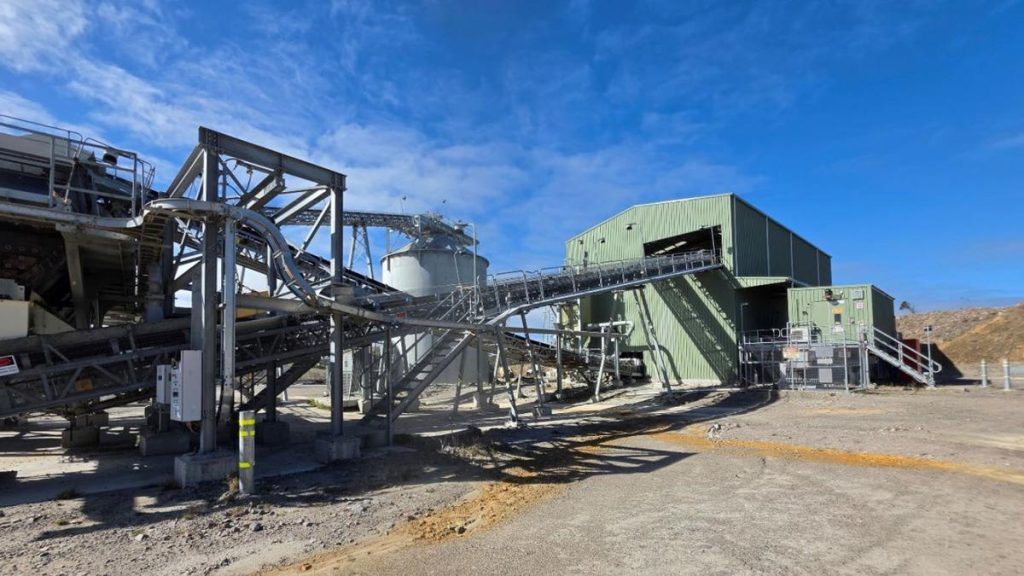 Auric boosts gold bounty 50% with bargain WA buy