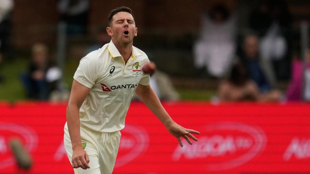 Docile Cape Town wicket offers Ashes glimpse for quicks