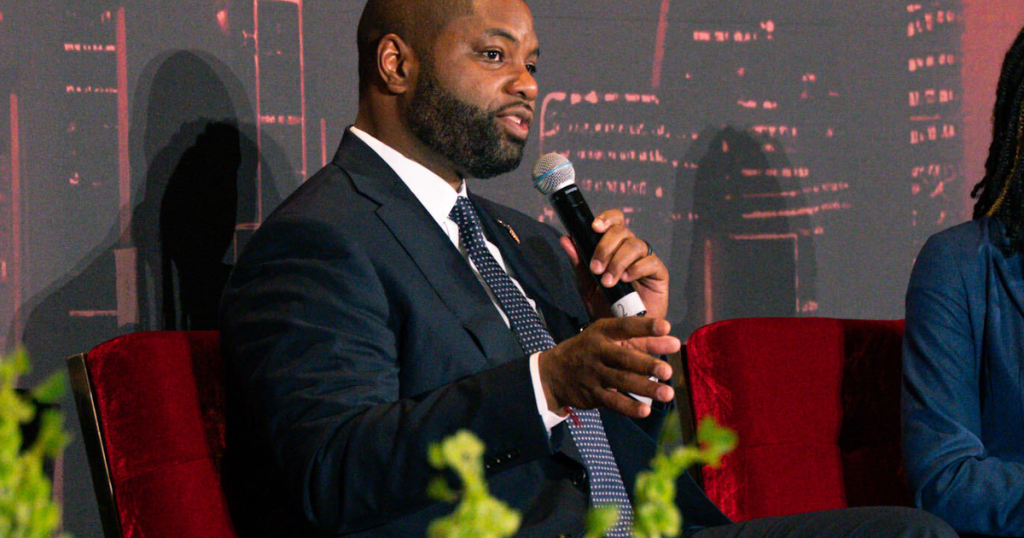 Florida GOP governor candidate Byron Donalds courts skeptical Black voters