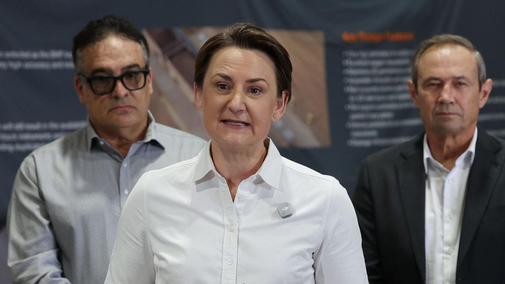 State Government to legalise plug-in solar panels and batteries Australia-first in major win for renters