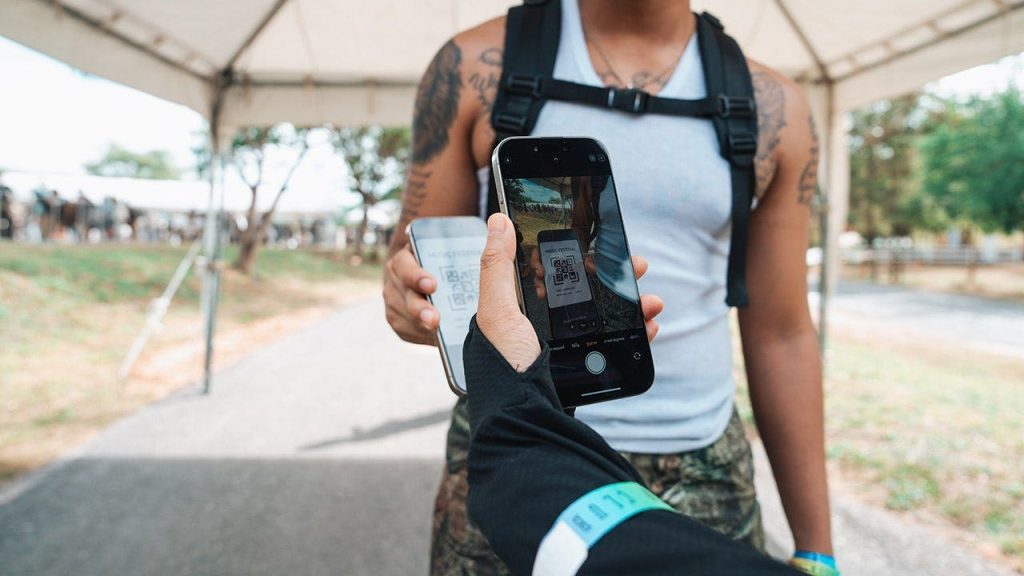 How to create digital passes on your phone from physical membership cards