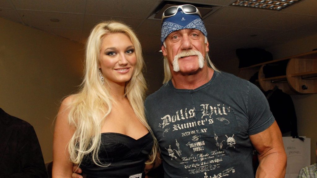 Brooke Hogan blasts ‘greedy people’ after Hulk’s home sale: ‘Dirty money’