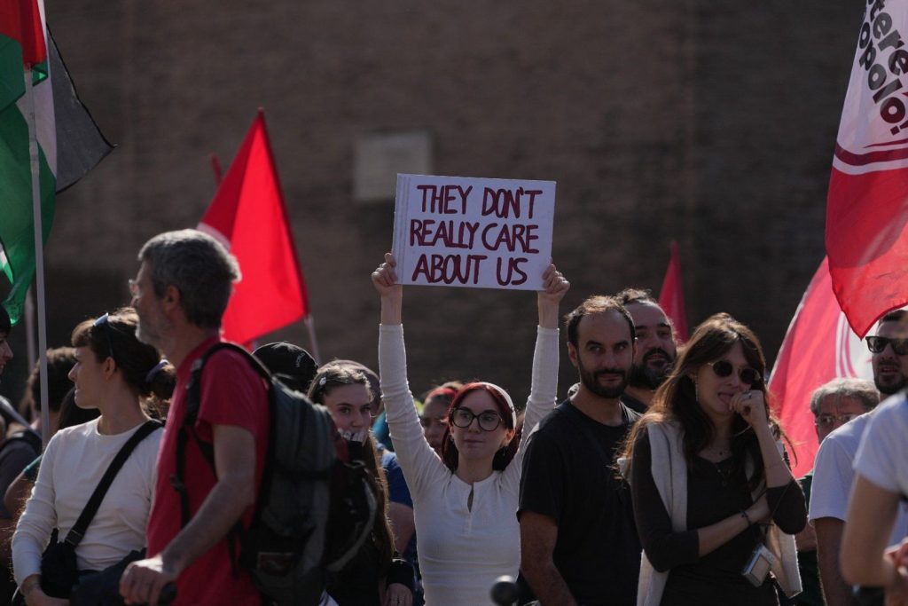 Thousands protest across Italy over living costs and military spending | Protests