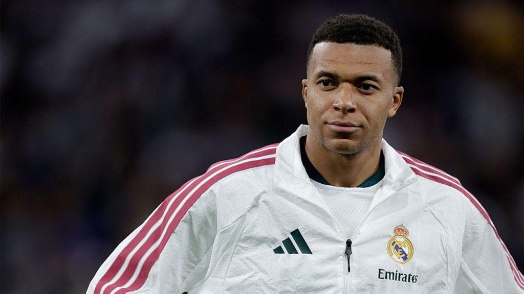 Kylian Mbappe predictably bends the knee after losing Chinese sponsors for laughing at meme of dictator Mao