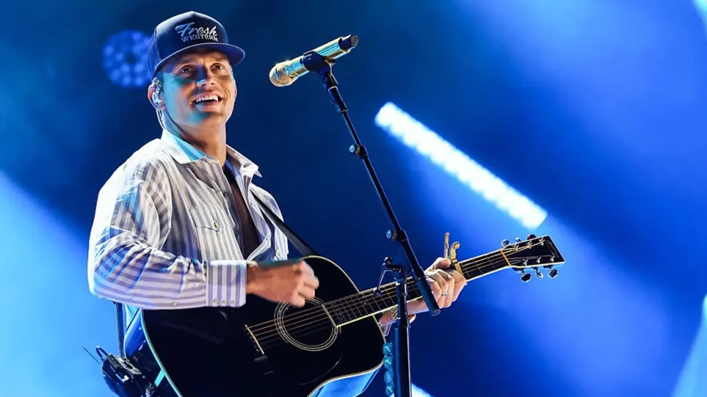 Parker McCollum recalls how a snapping ZYN can nearly spooked his biggest whitetail buck ever
