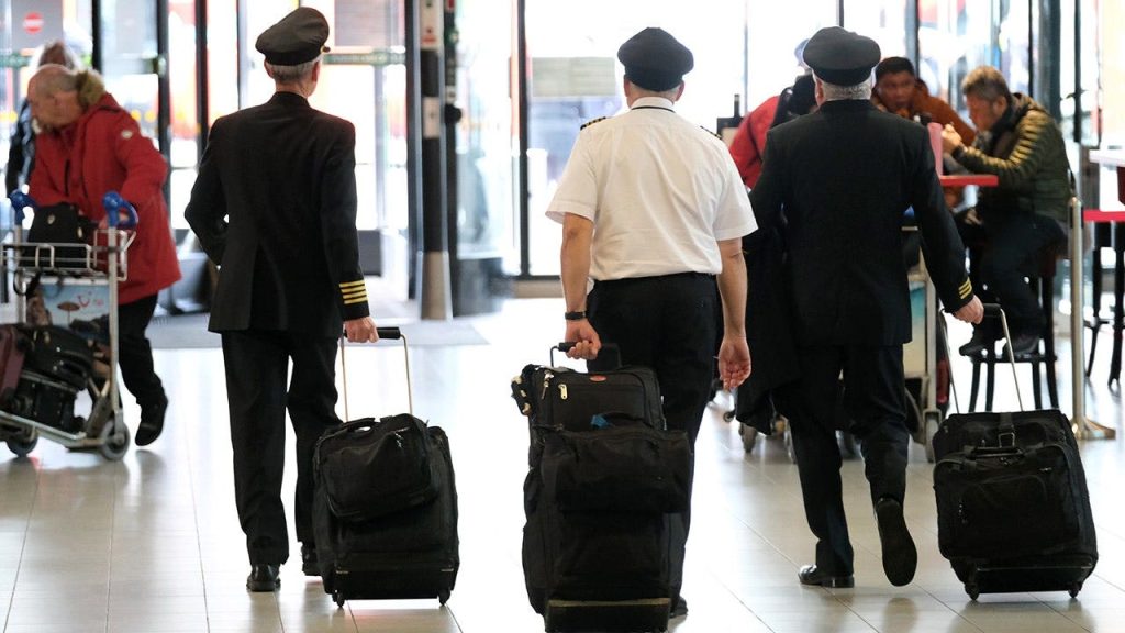 Most pilots in new study note ‘microsleep’ episodes on the job as fatigue mounts