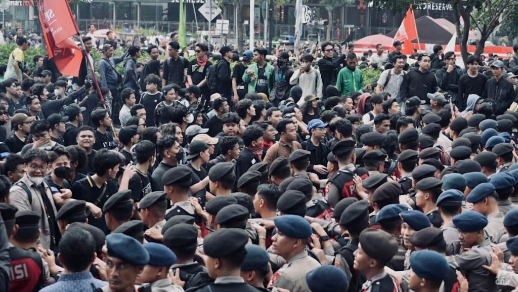 Indonesian students protest rising prices, government’s handling of forest fires