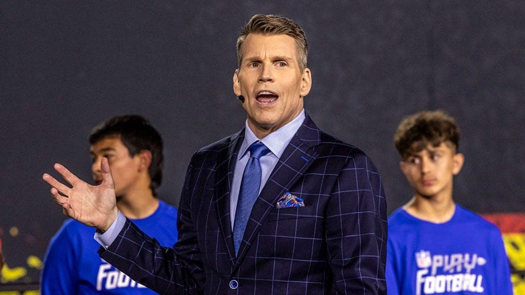 RedZone host Scott Hanson defends NFL officiating, calls league ‘best officiated’ in America