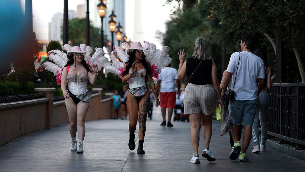 Tipping performers on Las Vegas Strip is not required, officials say in new campaign